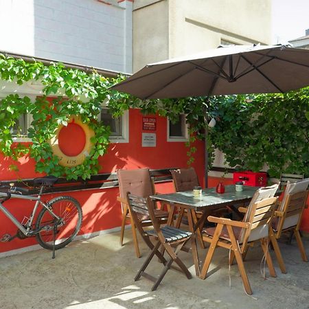 Nomado Hostel Varna Extérieur photo